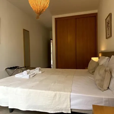 Golf 2 By Coral Apartment